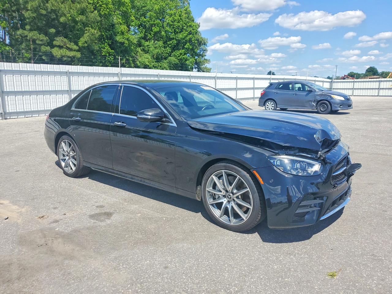 2022 MERCEDES-BENZ E-Class