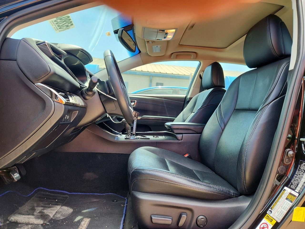 2015 TOYOTA Avalon
