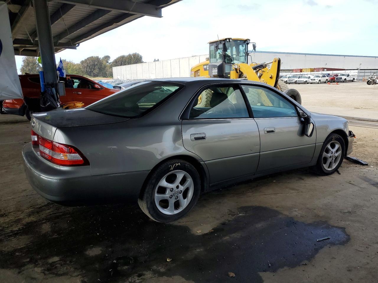 2000 LEXUS Es 300