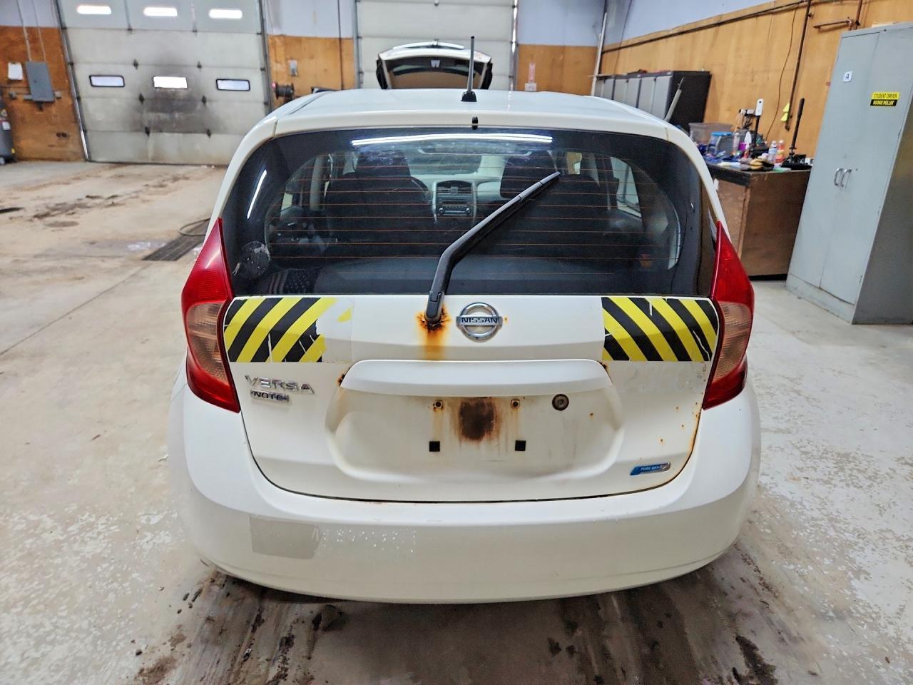 2016 NISSAN Versa Note