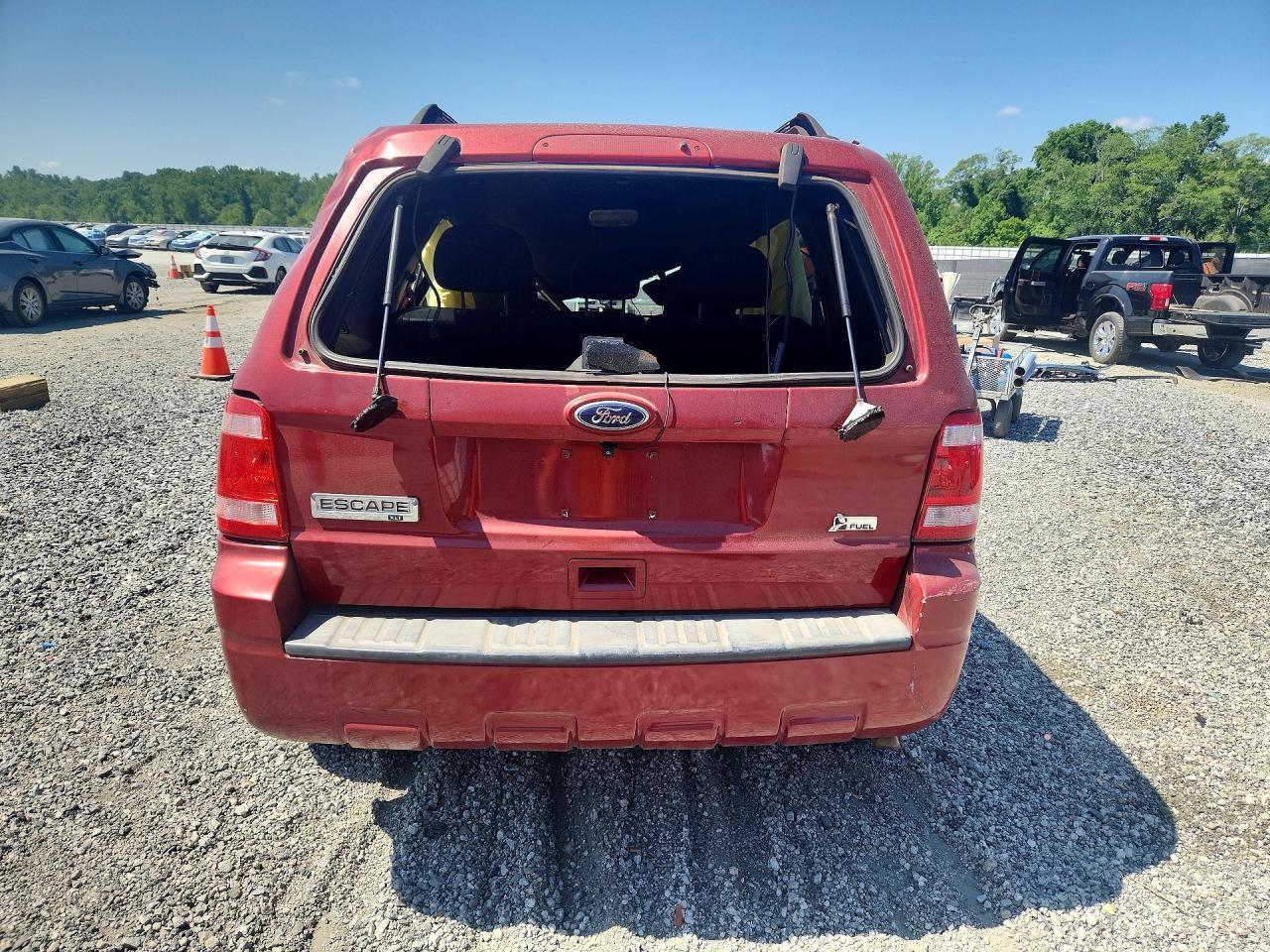 2010 FORD ESCAPE