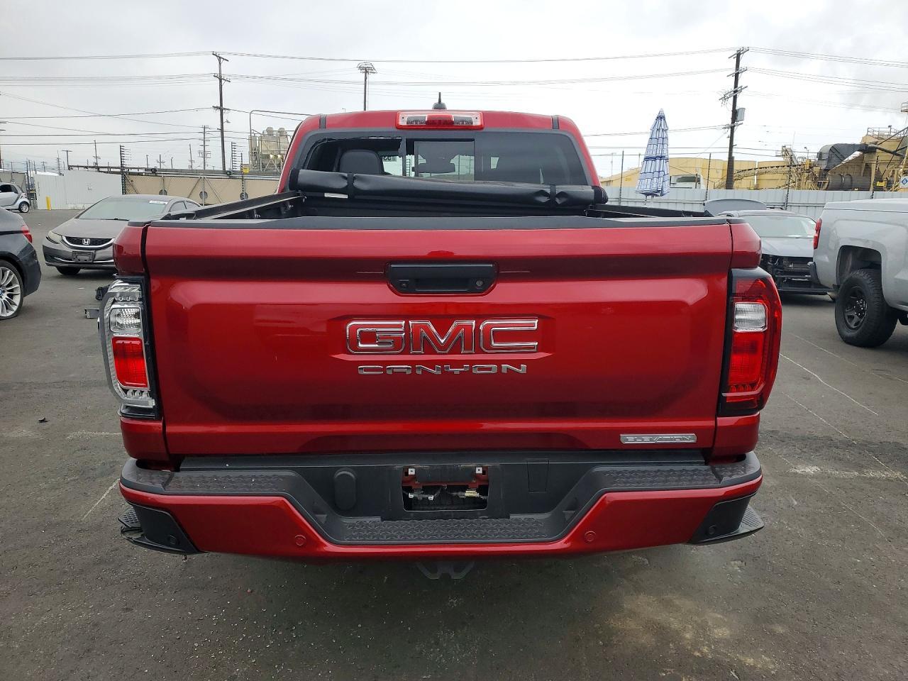 2024 GMC CANYON