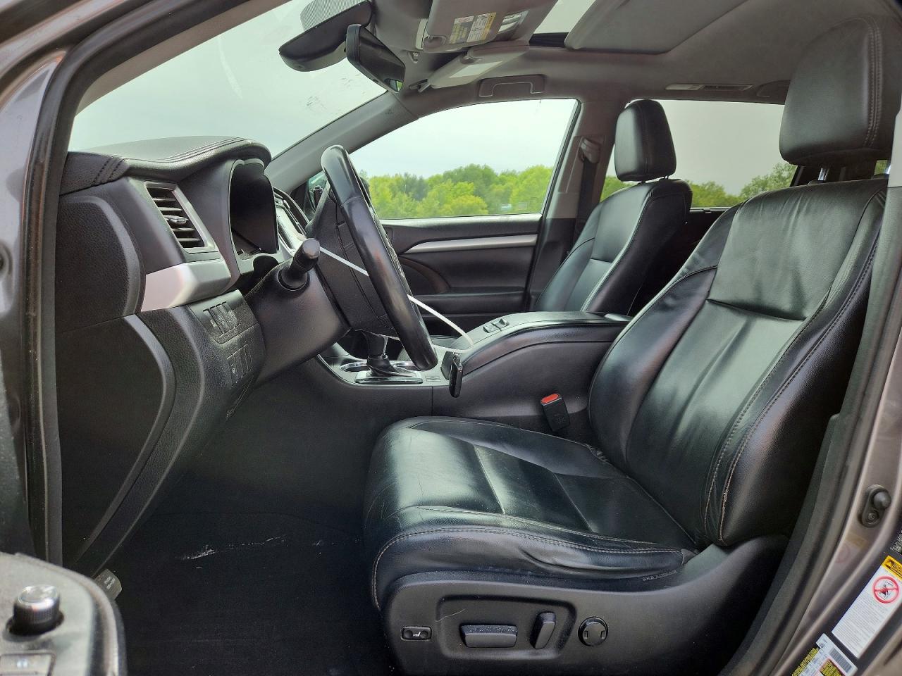2017 TOYOTA HIGHLANDER