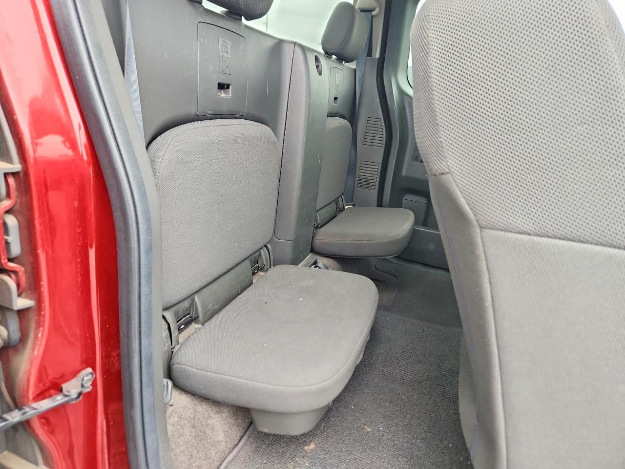 2016 NISSAN Frontier