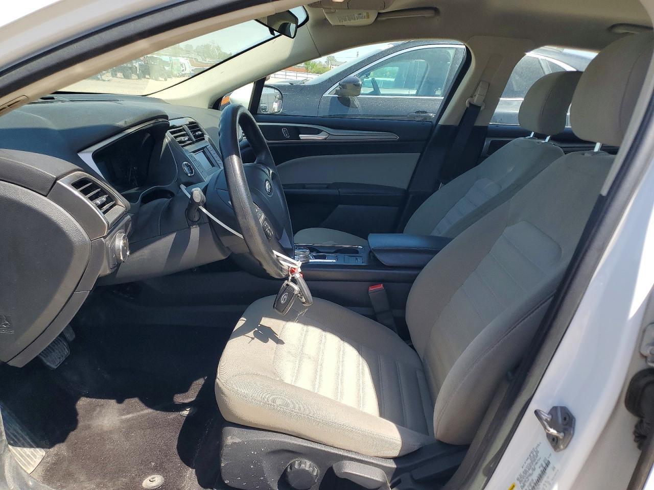 2017 FORD Fushion