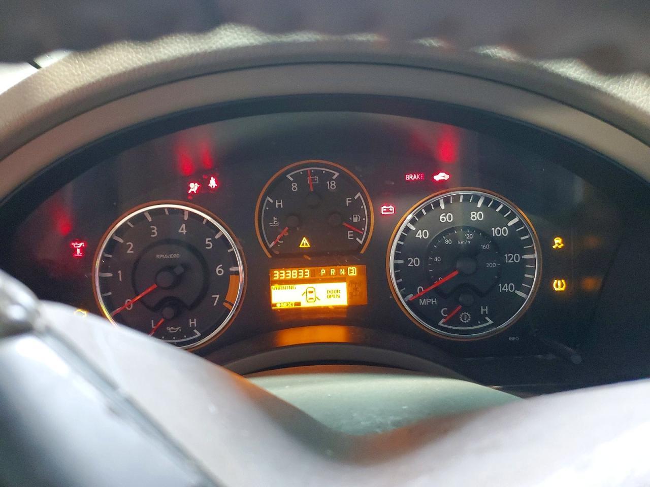 2012 NISSAN Armada
