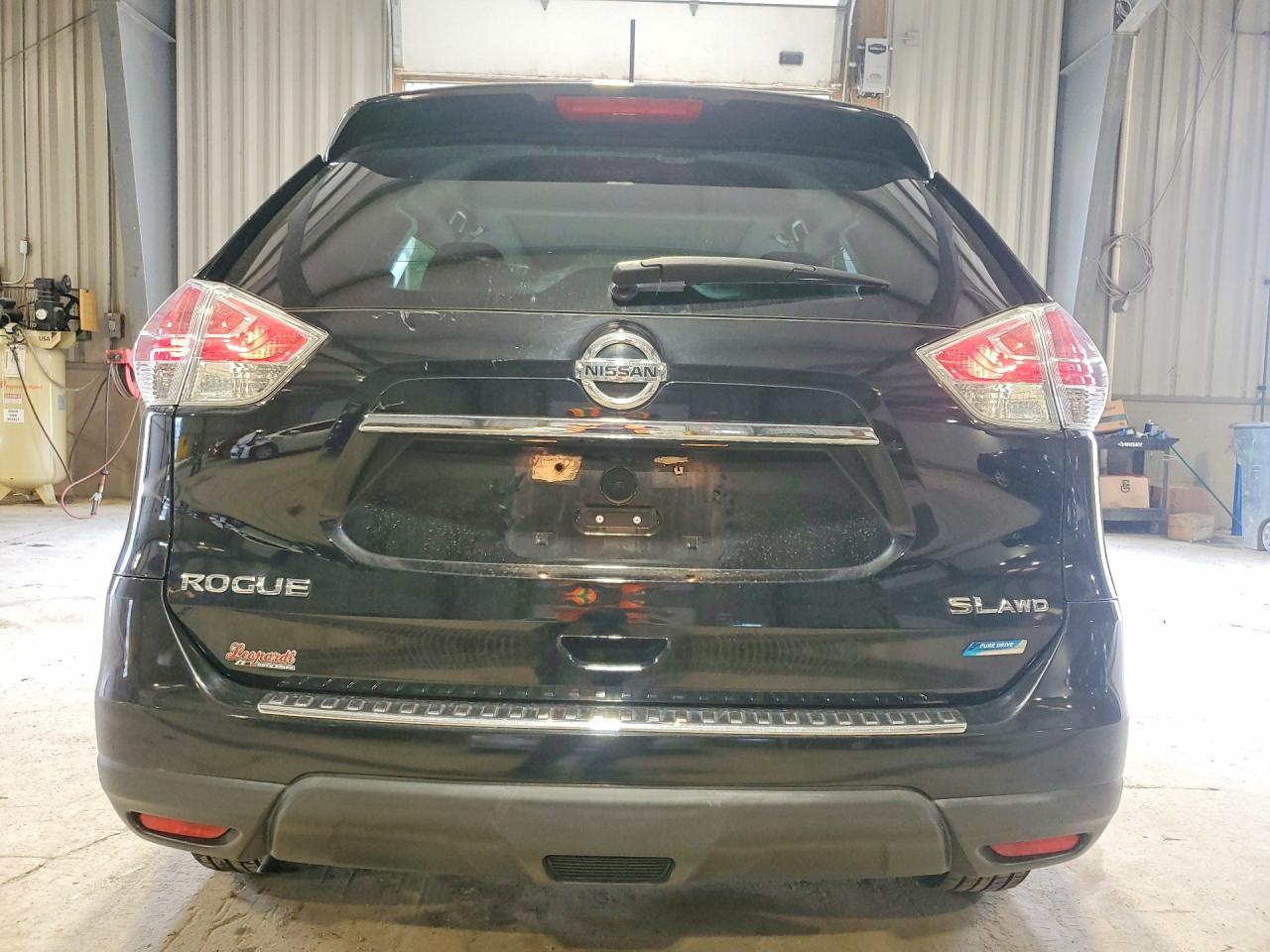 2014 NISSAN ROGUE