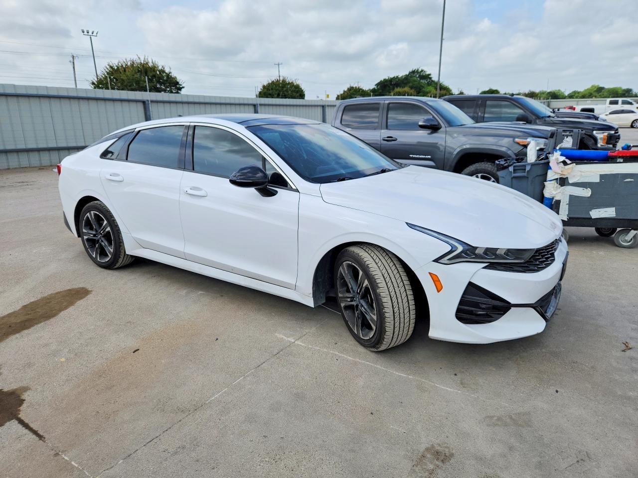 2023 KIA K5