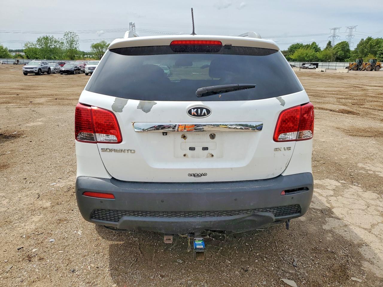 2013 KIA SORENTO