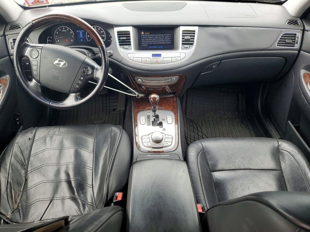 2010 HYUNDAI GENESIS