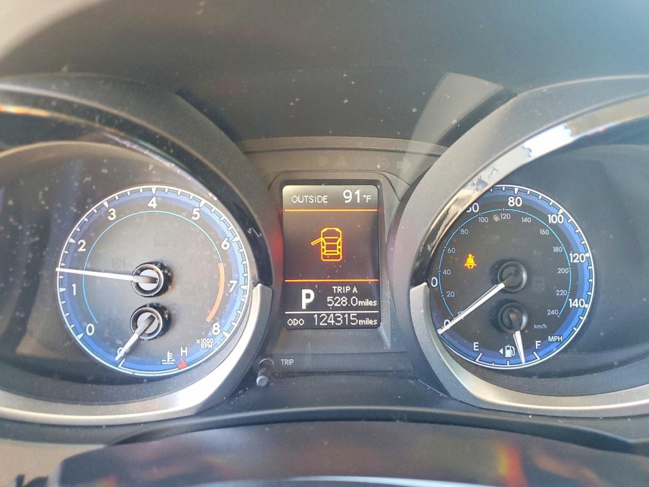 2016 TOYOTA COROLLA