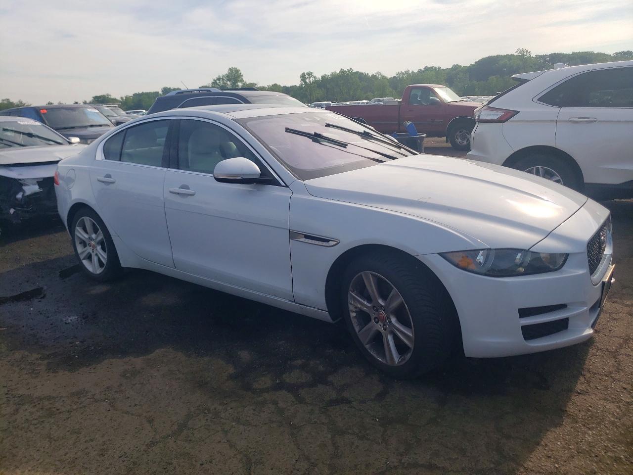 2017 JAGUAR XE