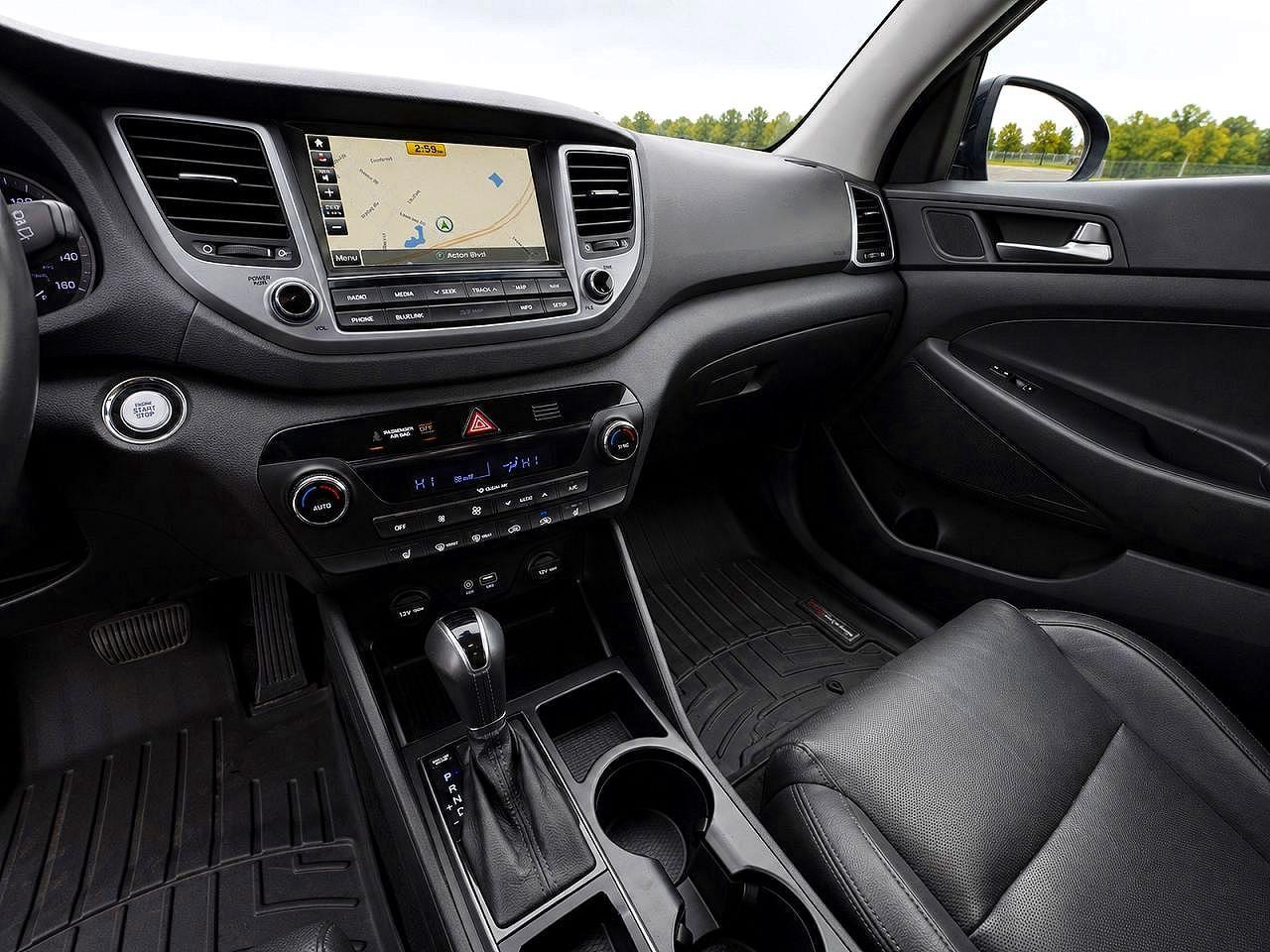 2016 HYUNDAI TUCSON