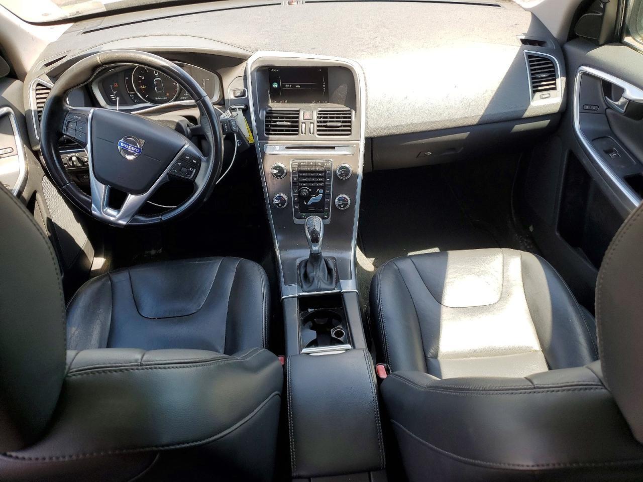 2016 VOLVO XC60