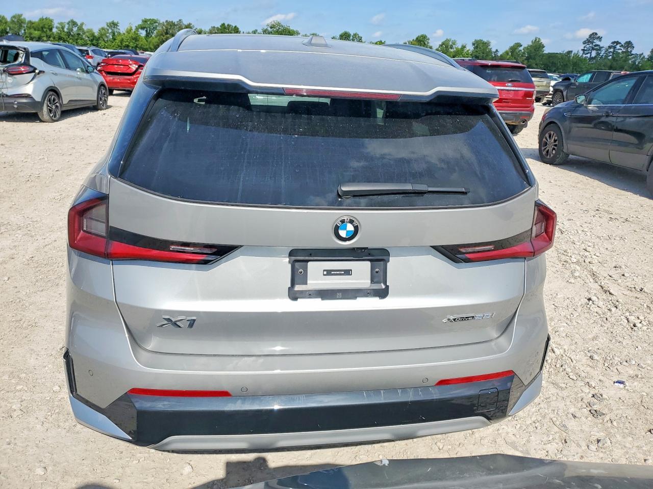 2025 BMW X1
