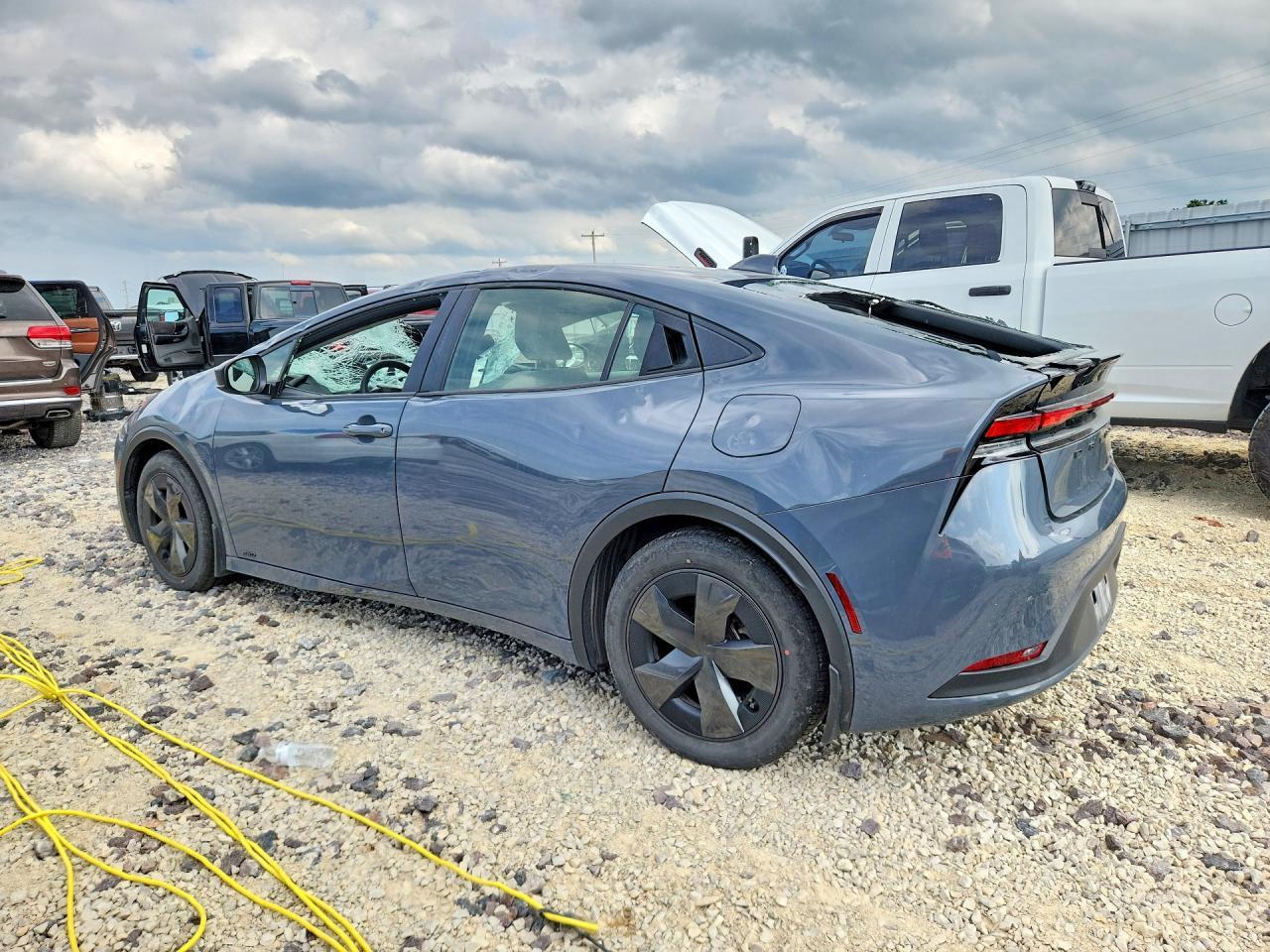 2024 TOYOTA PRIUS
