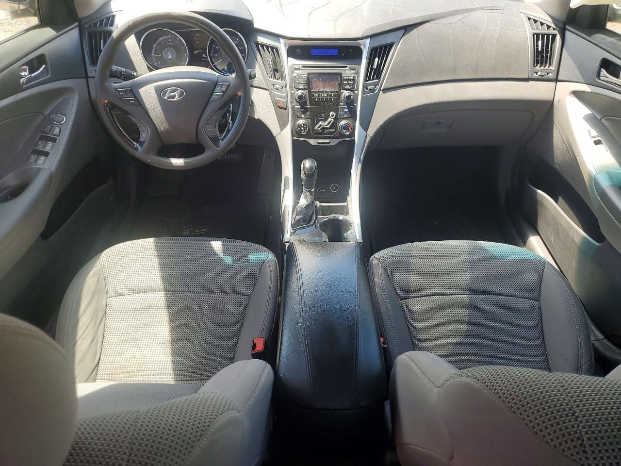 2011 HYUNDAI SONATA