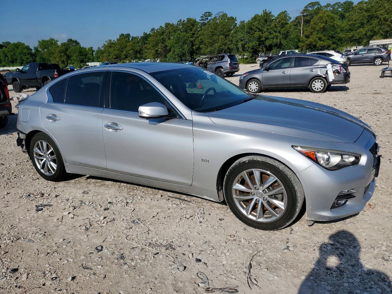2016 INFINITI Q50