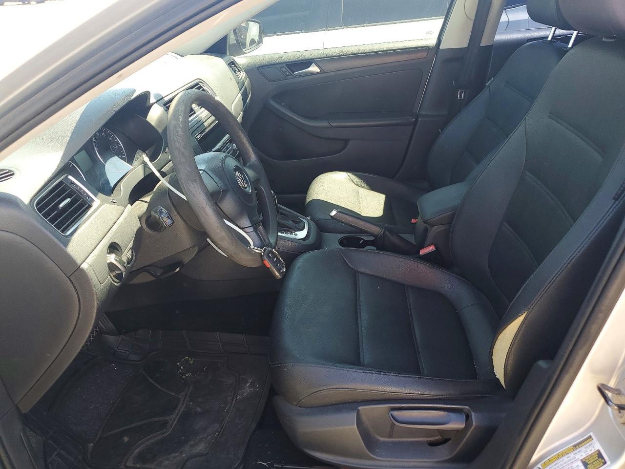 2012 VOLKSWAGEN JETTA
