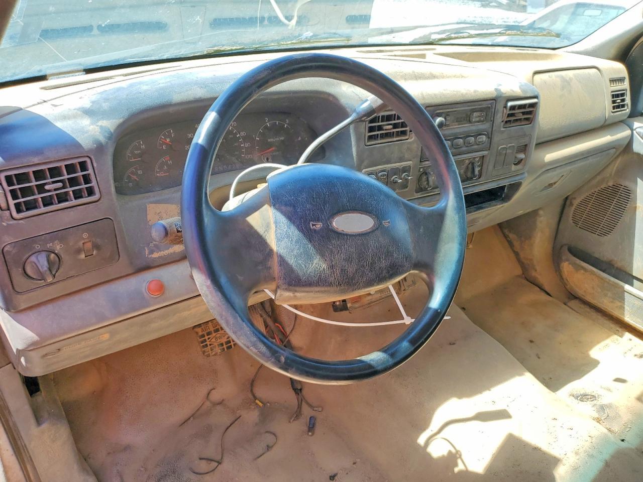 2006 FORD F-650