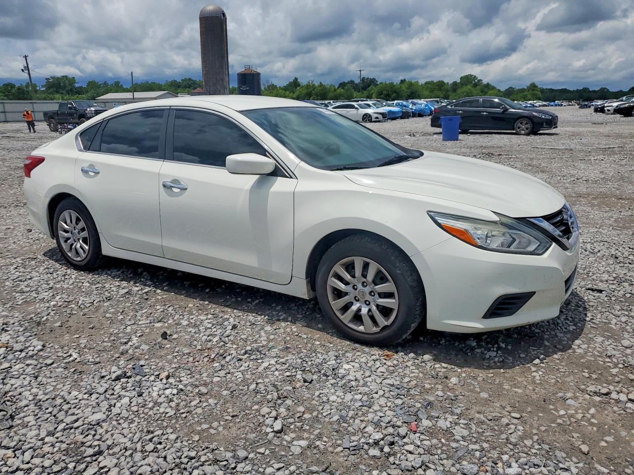 2017 NISSAN ALTIMA