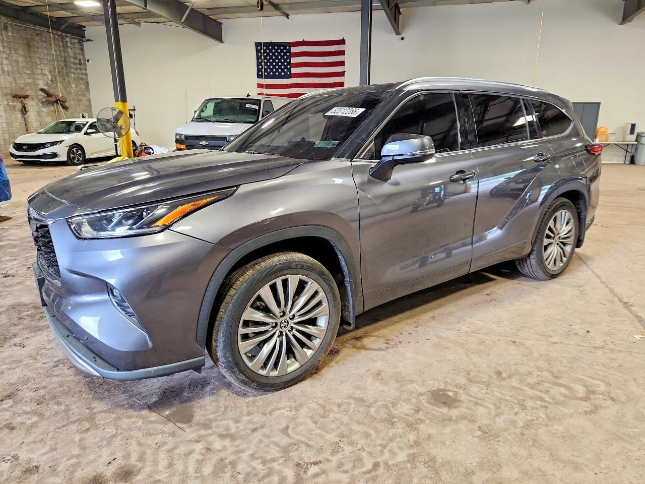 2021 TOYOTA HIGHLANDER