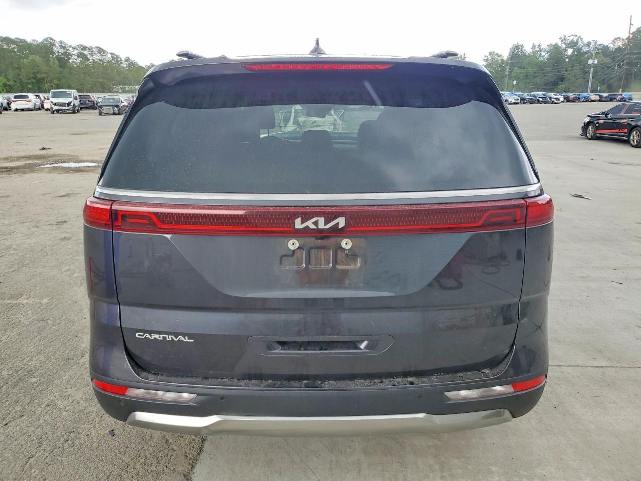 2024 KIA Carnival