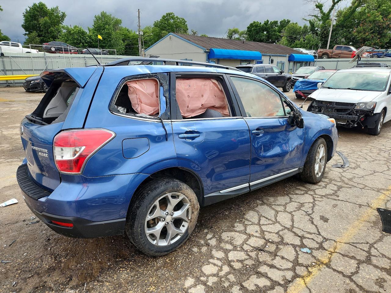 2015 SUBARU FORESTER