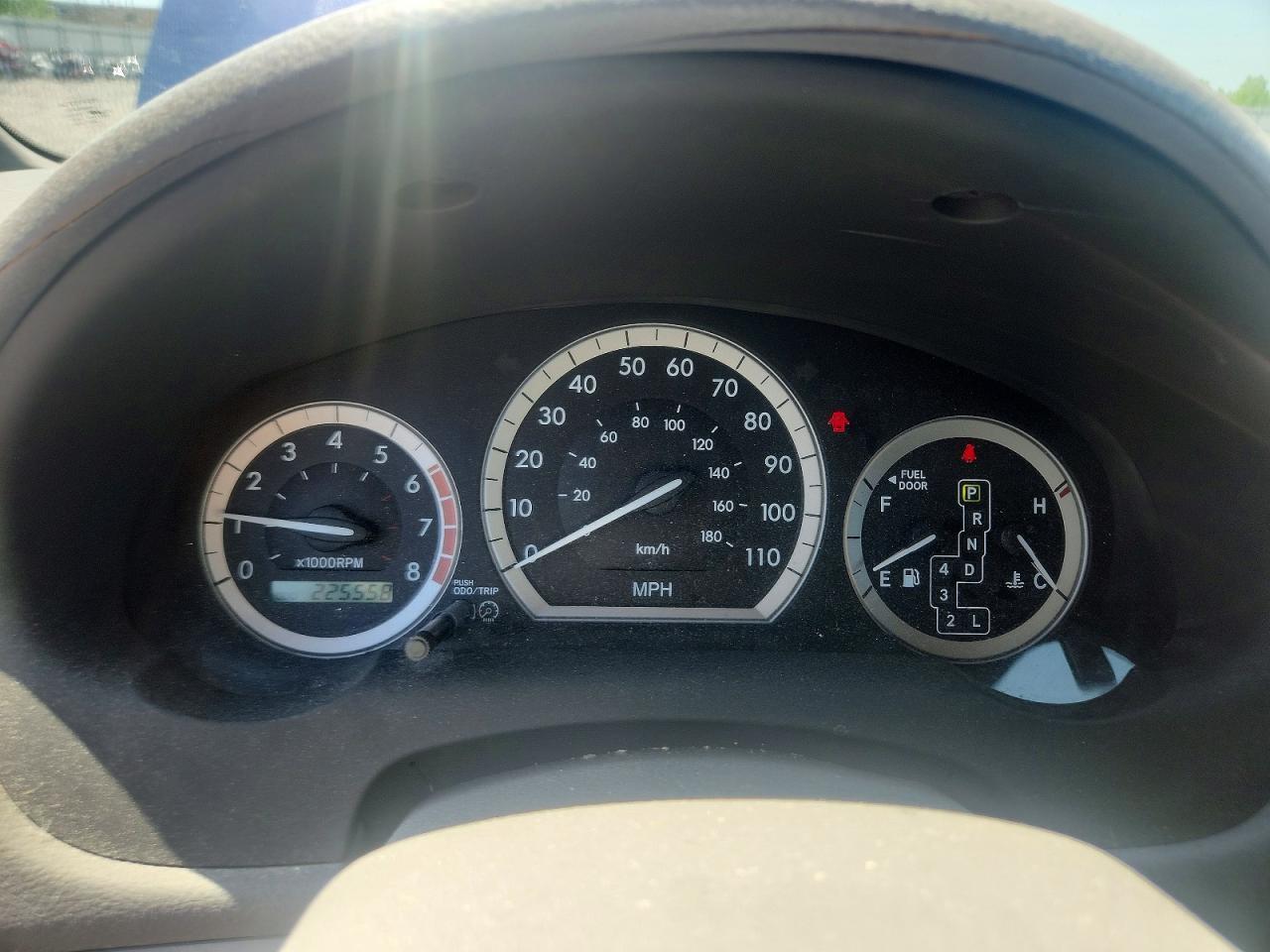 2004 TOYOTA SIENNA