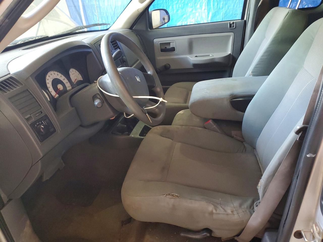 2005 DODGE Dakota