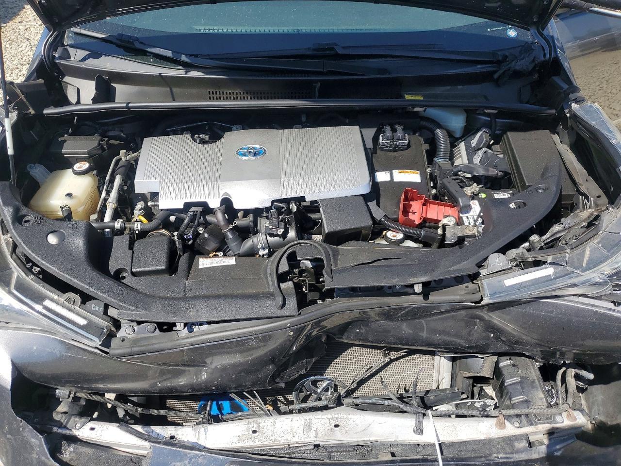 2016 TOYOTA PRIUS