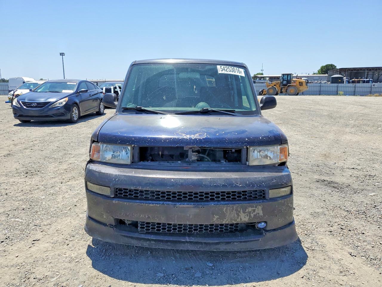 2005 TOYOTA SCION