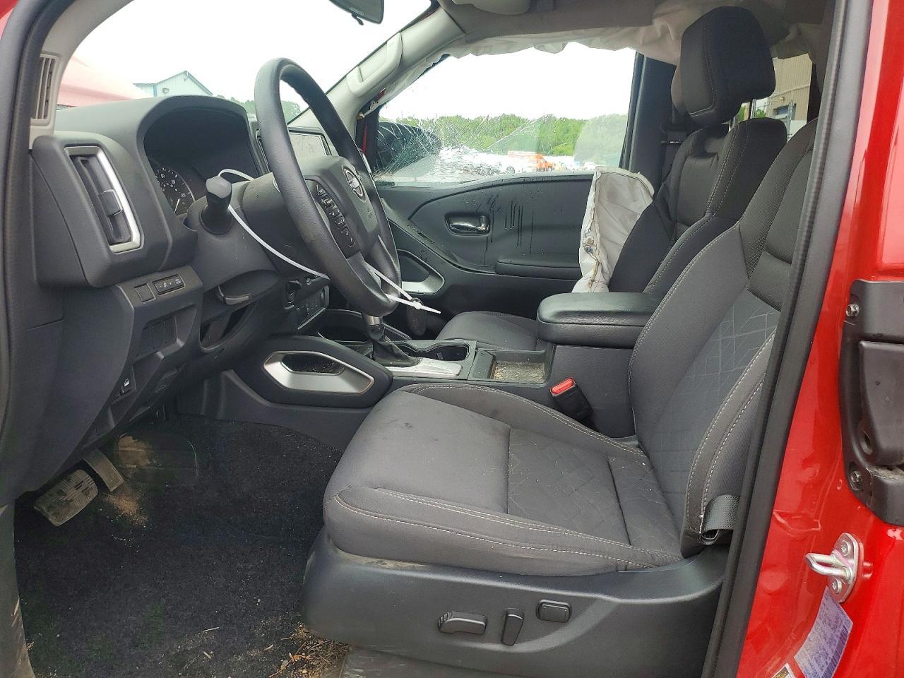 2025 NISSAN Frontier