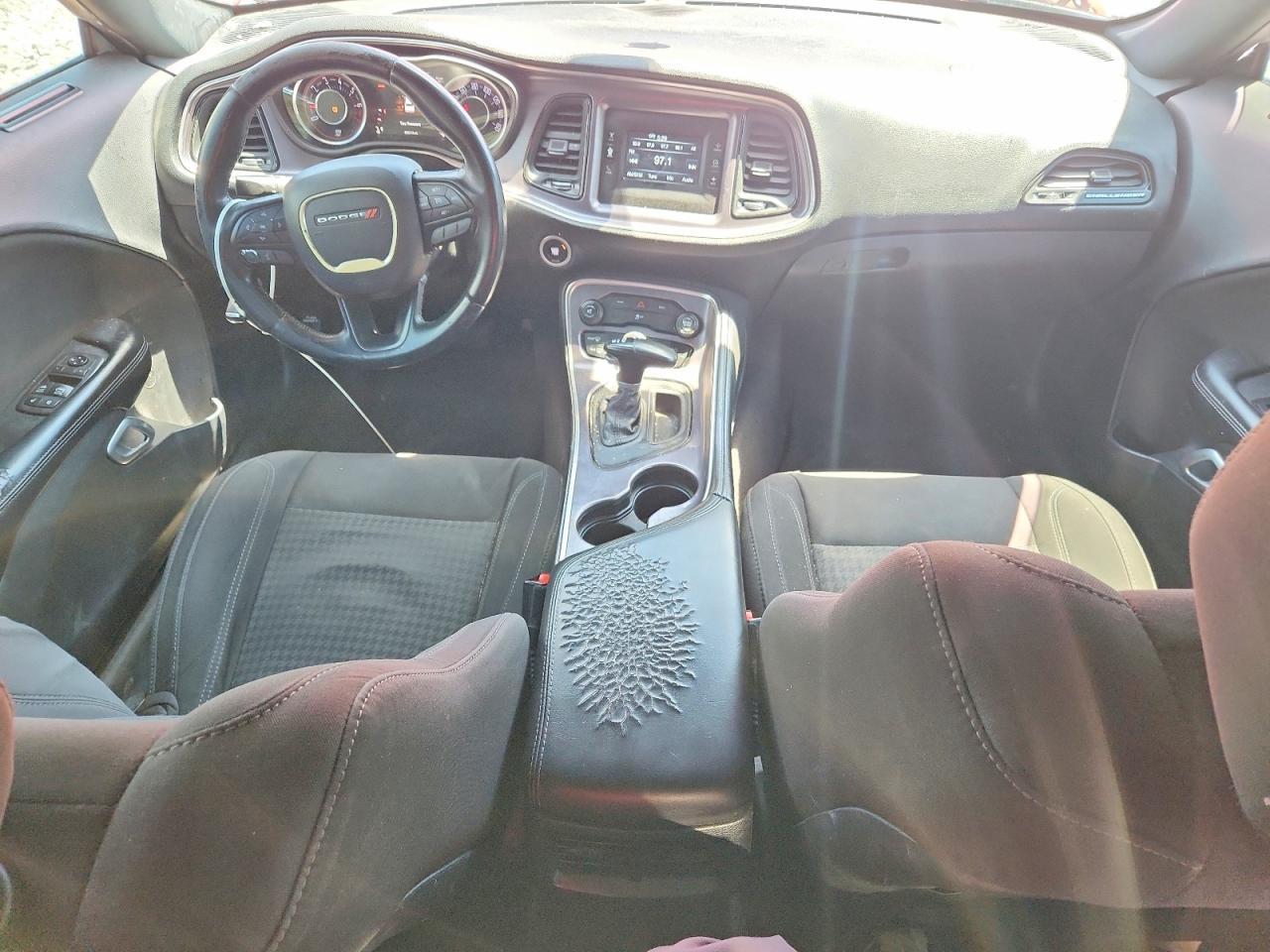 2015 DODGE Challenger