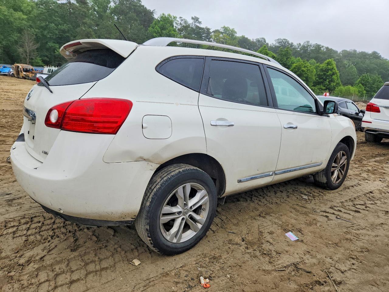 2015 NISSAN ROGUE