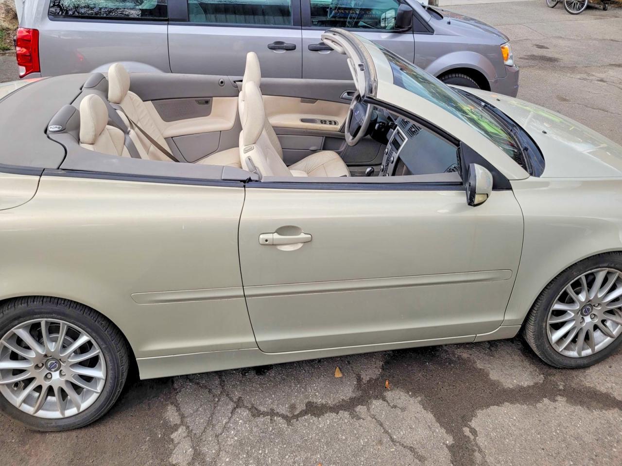2007 VOLVO C70