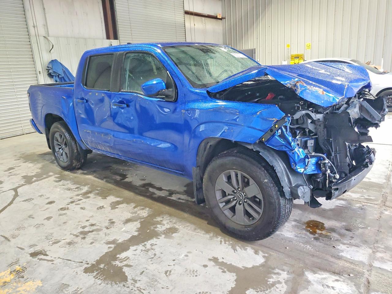 2025 NISSAN Frontier