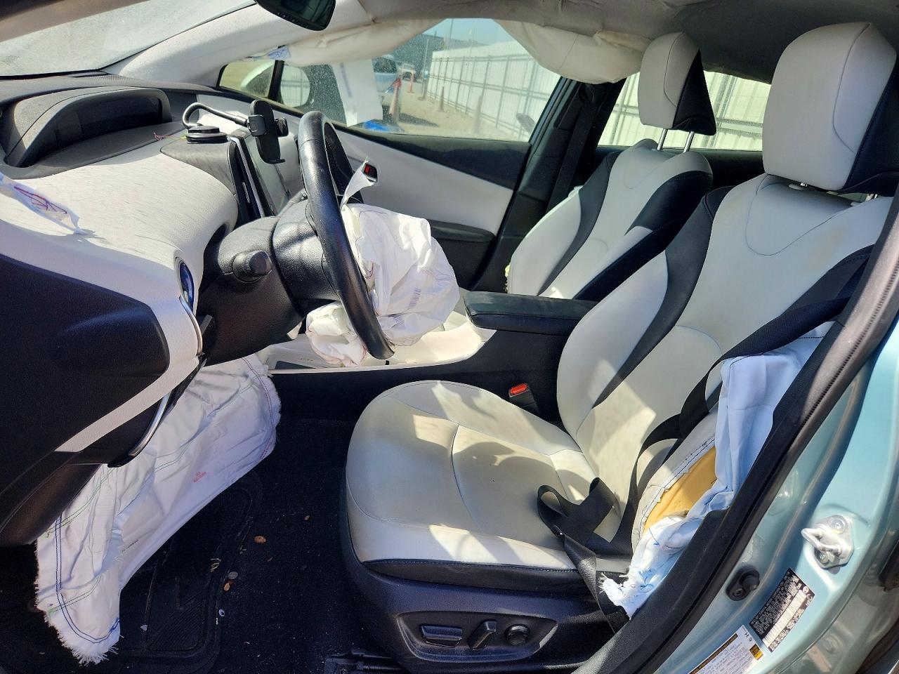 2018 TOYOTA PRIUS