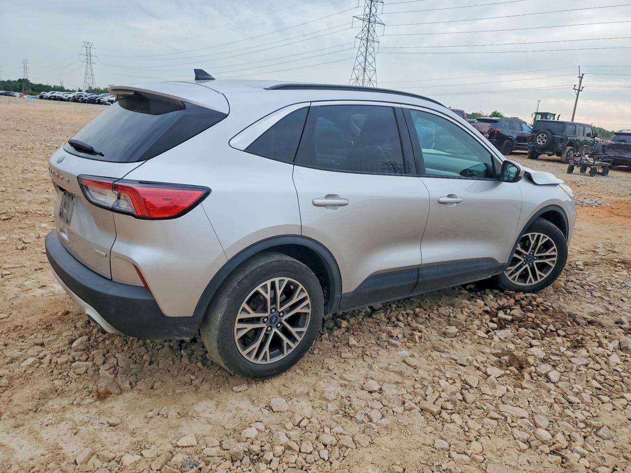 2020 FORD ESCAPE