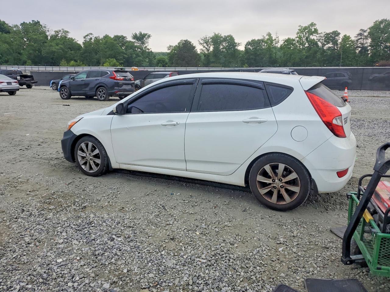 2014 HYUNDAI ACCENT