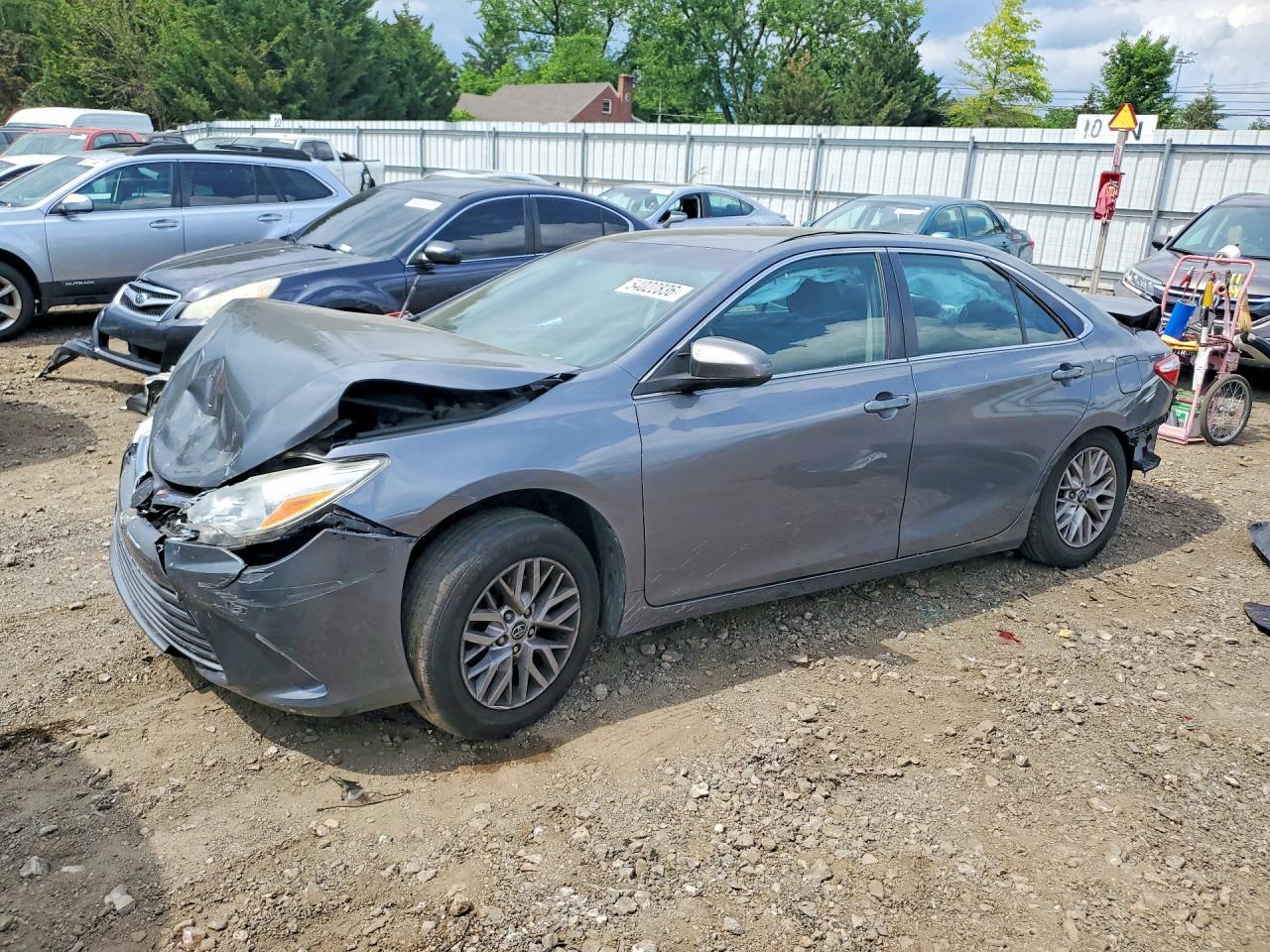 2016 TOYOTA CAMRY