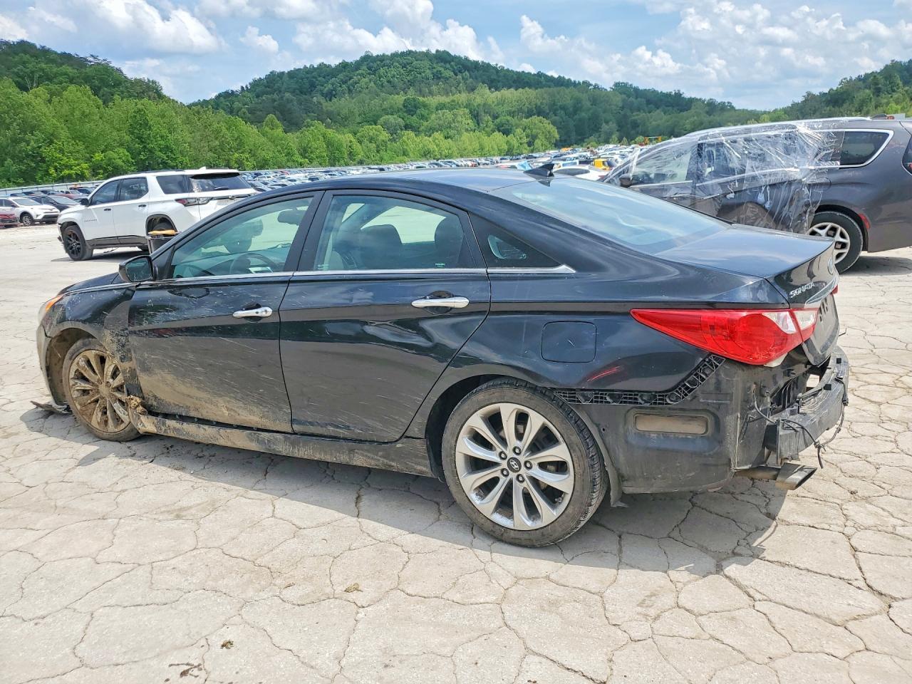 2013 HYUNDAI SONATA