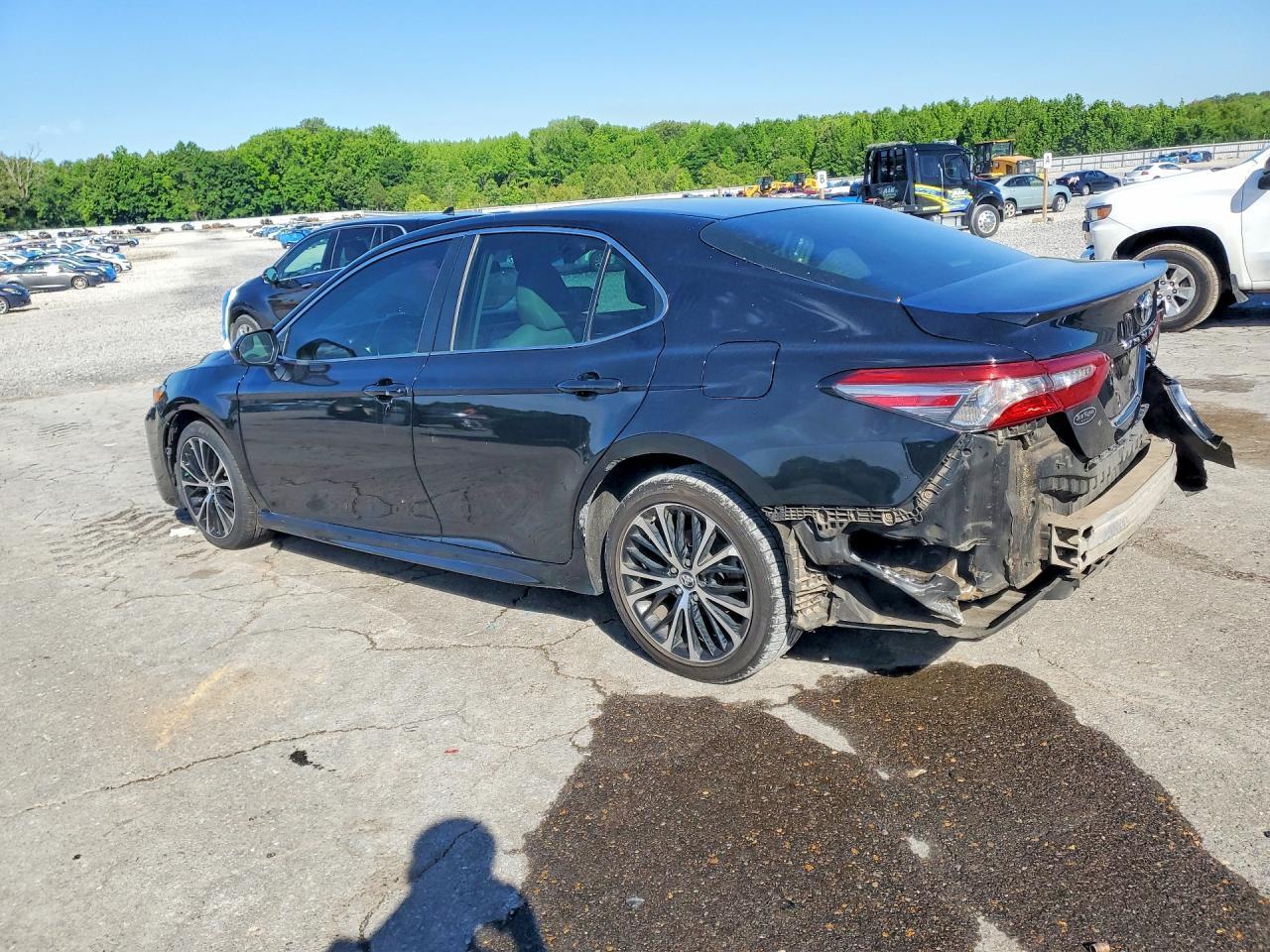 2018 TOYOTA CAMRY
