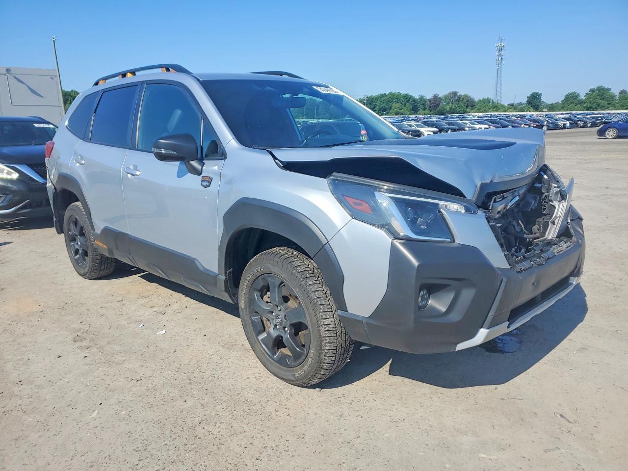 2022 SUBARU FORESTER