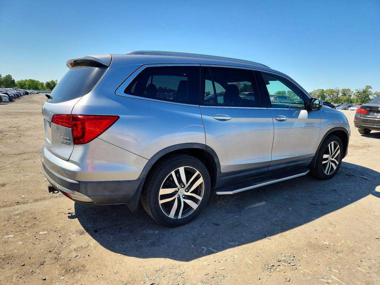 2016 HONDA PILOT