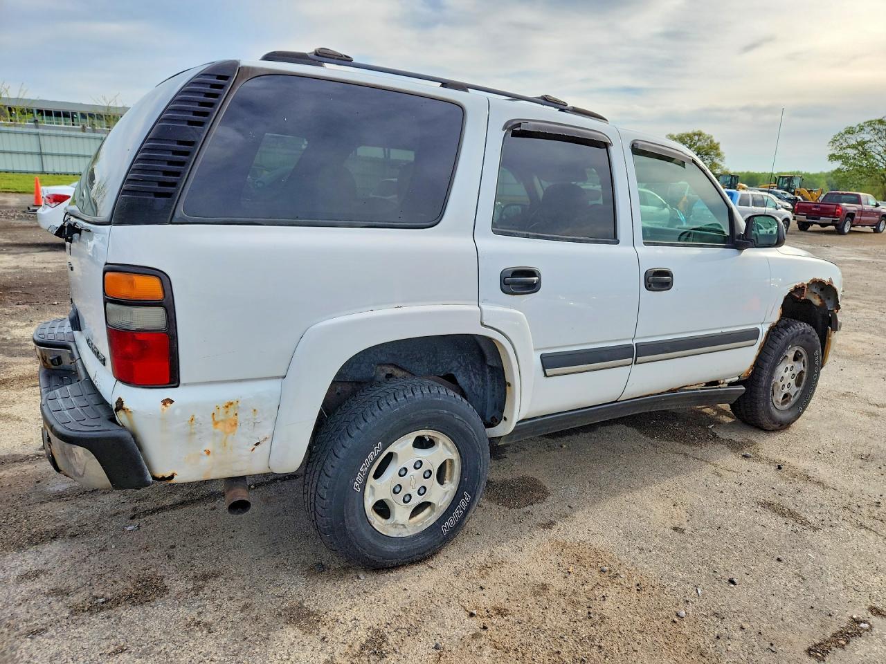 2004 CHEVROLET Tahoe