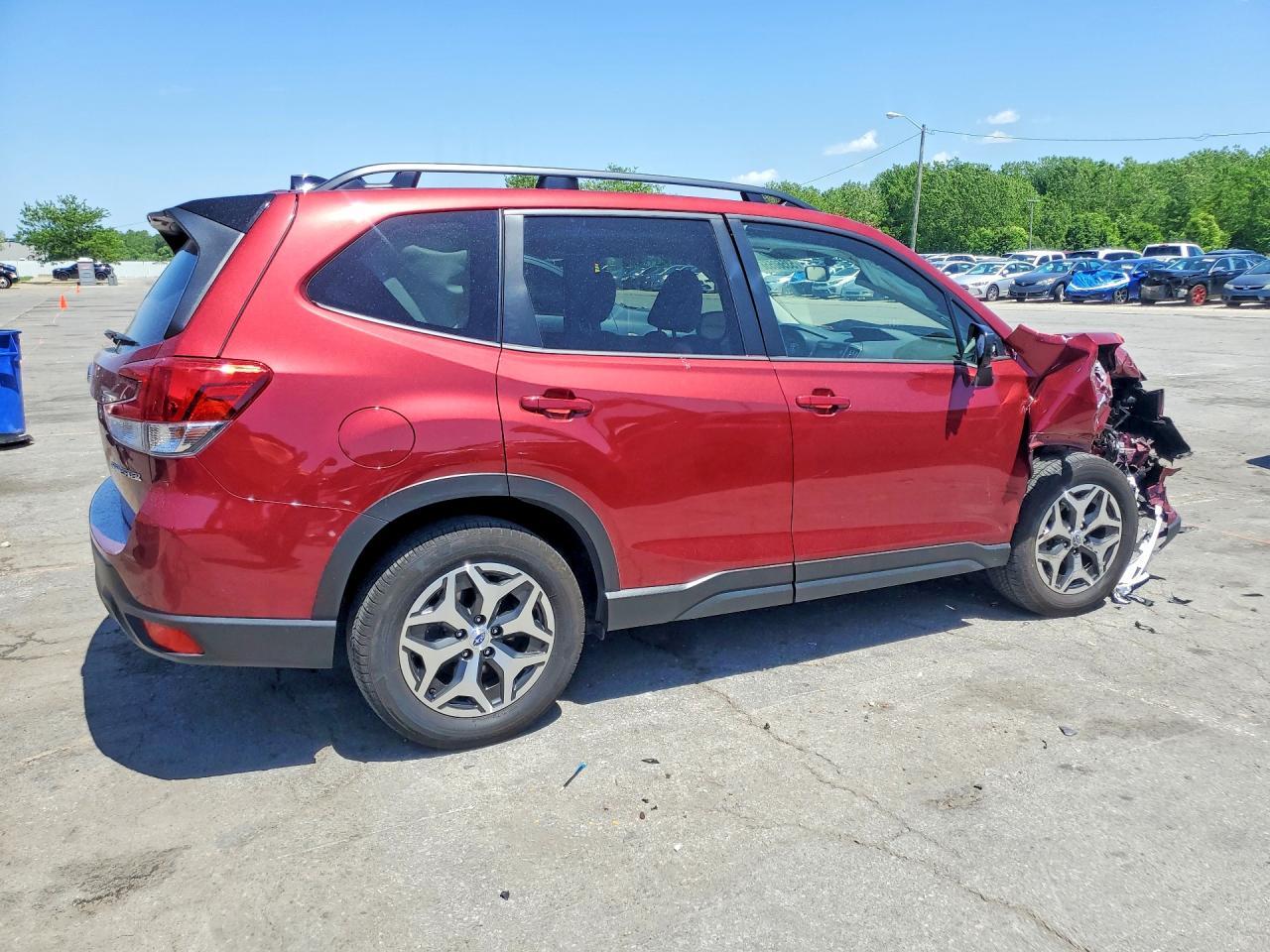 2024 SUBARU FORESTER