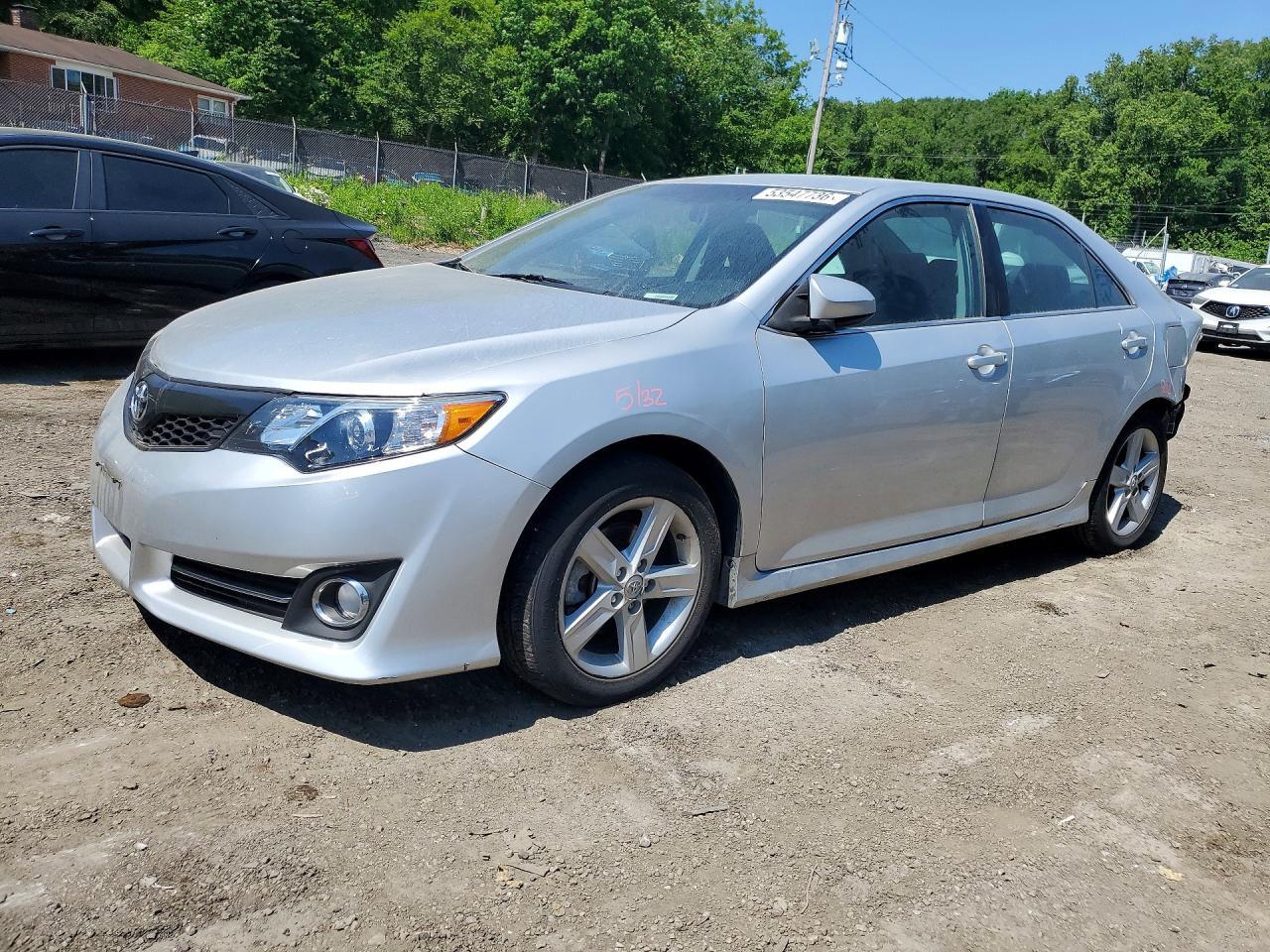 2014 TOYOTA CAMRY