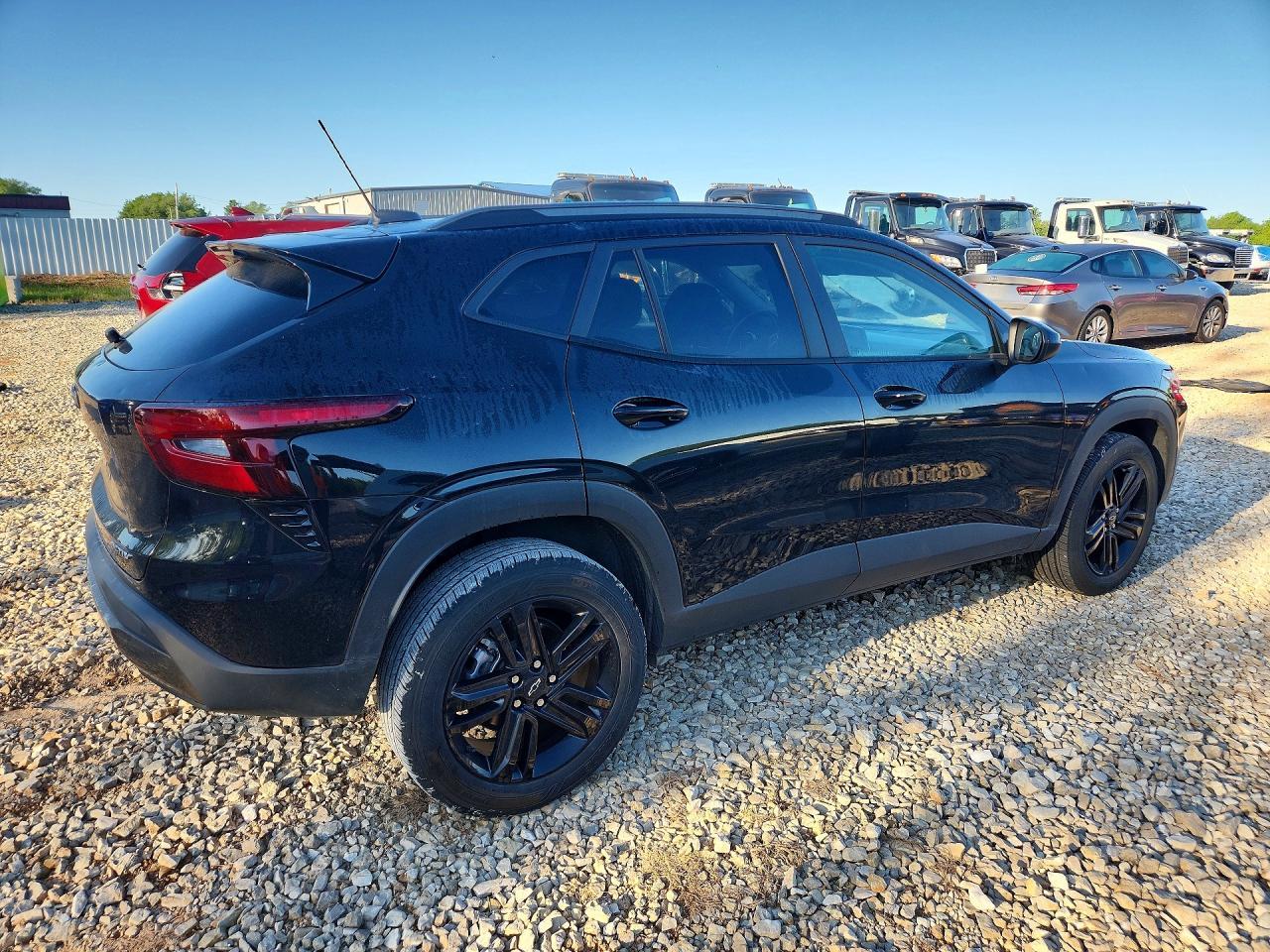 2025 CHEVROLET TRAX