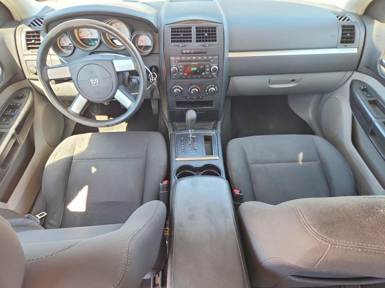 2008 DODGE MAGNUM